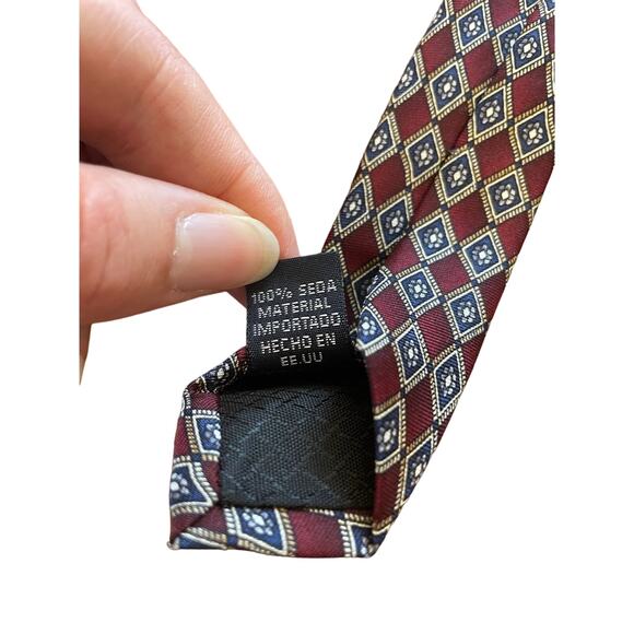 Stafford Neck Tie All Silk Made in the USA Red Blue Geometric Pattern Formal - Picture 5 of 6